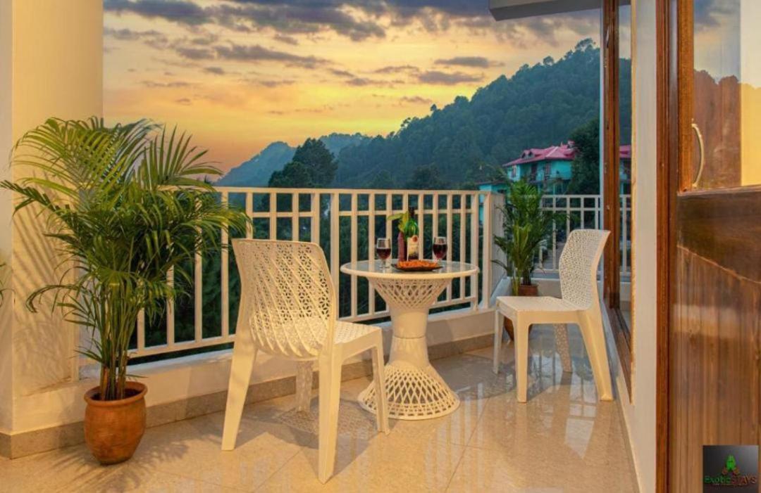 The Hillside Inn Kasauli By Exotic Stays Extérieur photo